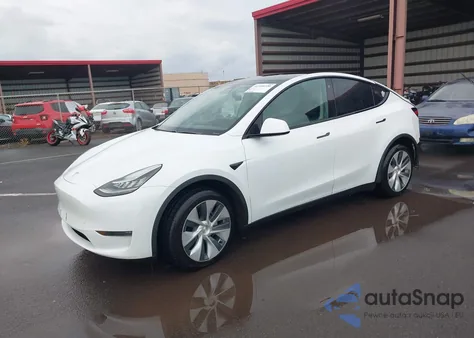 2020 Tesla Model Y Long Range Dual Motor All-Wheel Drive z USA, uszkodzony, nr VIN 5YJYGDEE3LF043800
